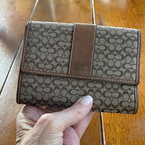 Coach Brown Signature Canvas Small Cardholder Wallet - Picture 12 of 16